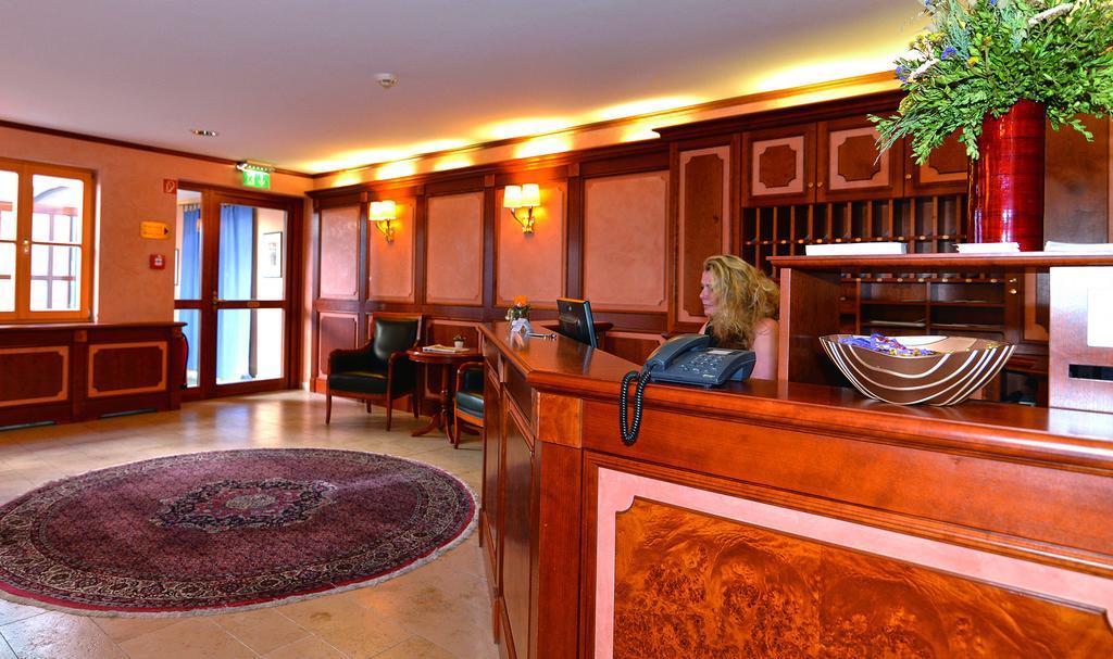 Altstadthotel Braeuwirt Weiden in der Oberpfalz Ngoại thất bức ảnh